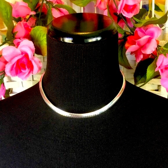 Jewelry - Vintage 925 Sterling Silver Necklace Italy Vtg